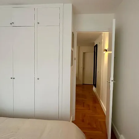 5 Personnes Leon Frot Appartement